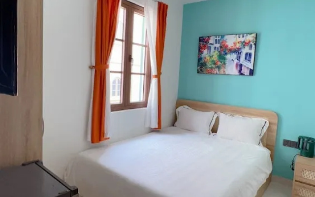 Rova 32 Hotel