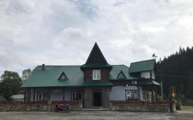 Отель Guest House Zator Волосянка вид на фасад