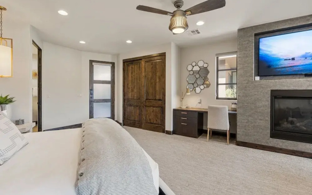La Vista Encanto #14 4 Bedroom Home