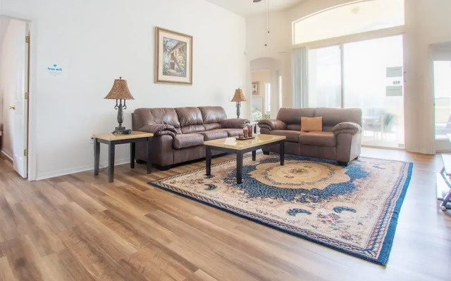 4 Bed 428
