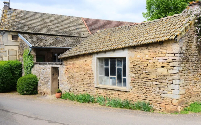 House With 2 Bedrooms in Grevilly, With Enclosed Garden