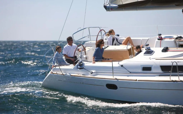 Madyson Sailing