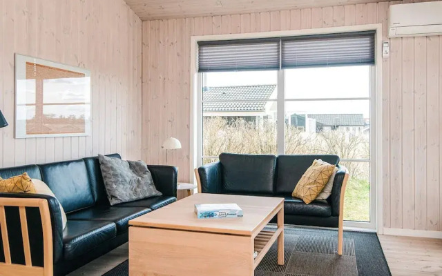 5 Star Holiday Home in Lokken