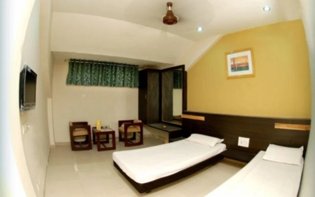Hotel Rahi Local Unmarried Nri Not Alloewed