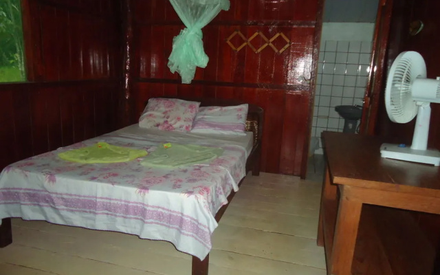 Dolphin Lodge