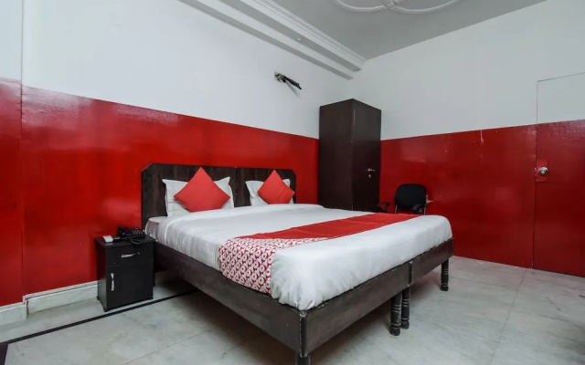 OYO 18434 Shiva Inn