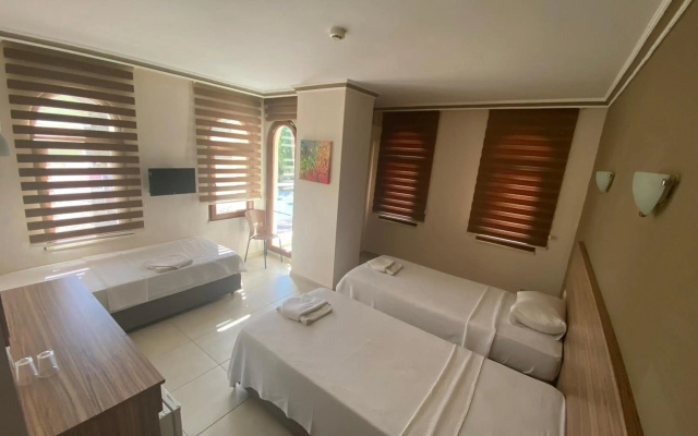 Astoria Life Hotel