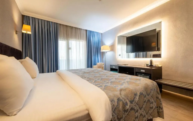 216 Castle Hotel