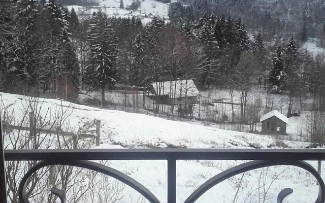 Appartement Le Menil, 1 pièce, 2 personnes - FR-1-589-164