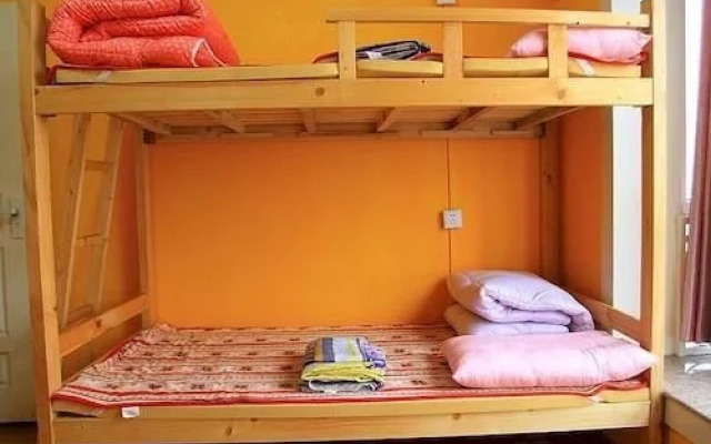 Chengdu Summer Youth Hostel