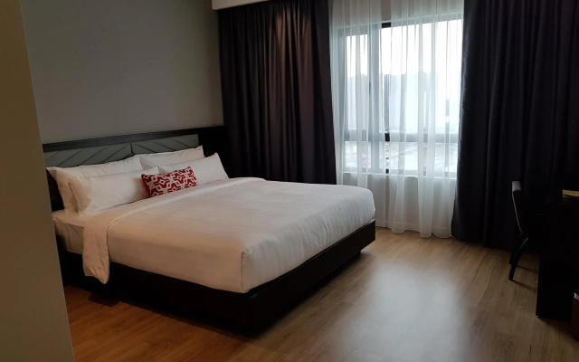M Suites Hotel
