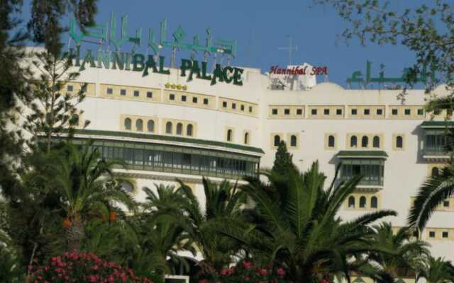 Отель Hannibal Palace Сусс вид на фасад