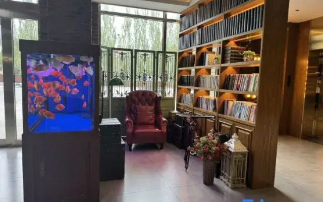James Joyce Coffetel (Korla Development Zone Petrochemical Avenue)