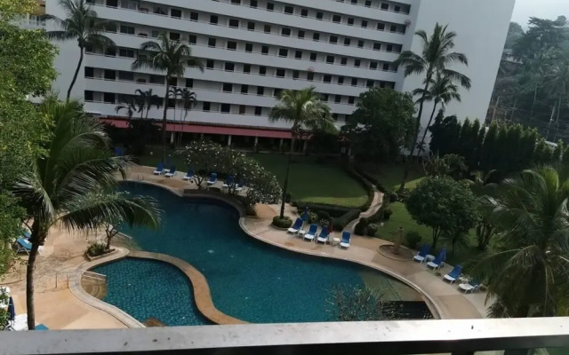 Patong Beach Gardens Pool Fast Wifi Smart TVs