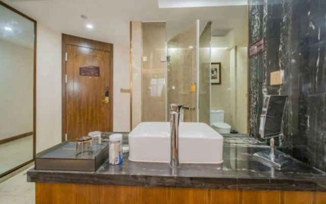 Jianan Business Hotel