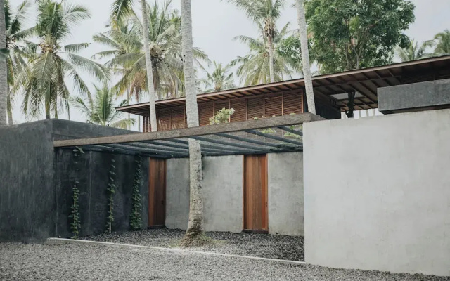 Rumah Amadangi Kedungu