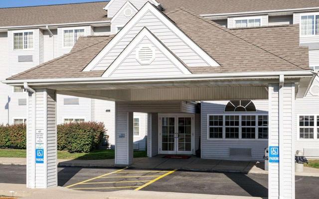 Microtel Inn Suites By Wyndham Pittsburgh Airport - 