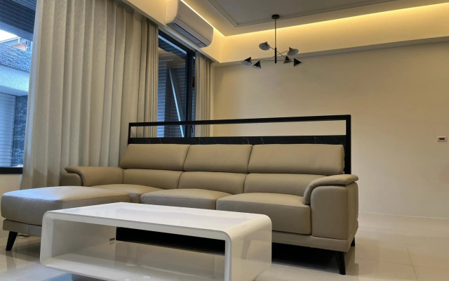Latitude 23N