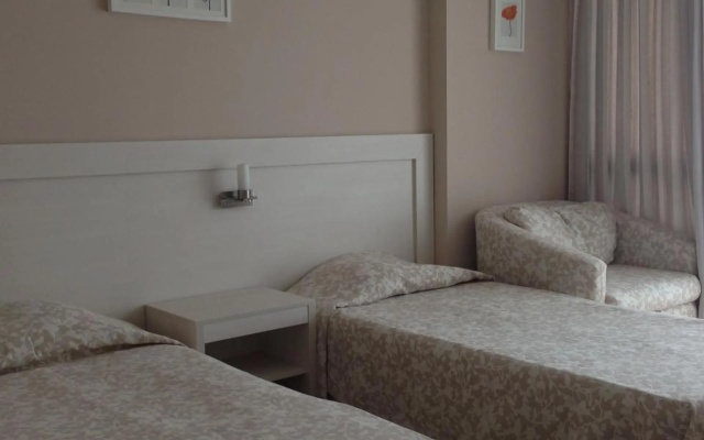 PrimaSol Sineva Beach Hotel