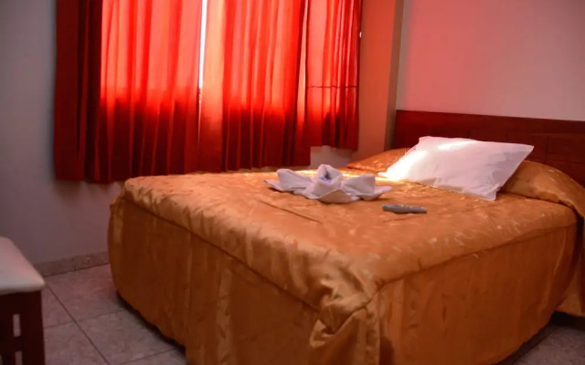 Hotel Jorge Chavez