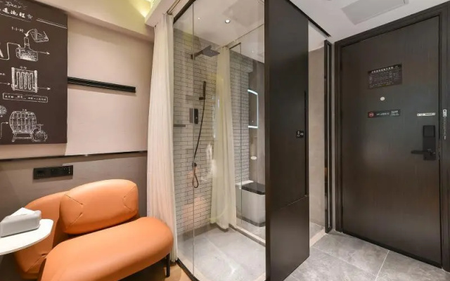 Zmax Hotel Beijing Wangjing Jiuxianqiao Xingji Bear