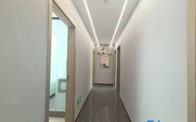 Kangding Luxiang Suisu Homestay (Qingge Square)