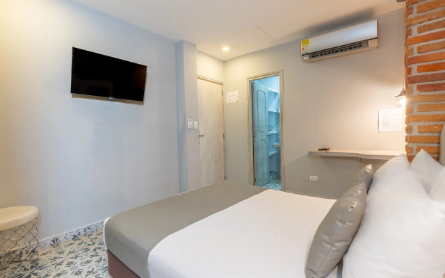 Hotel Boutique Adaz