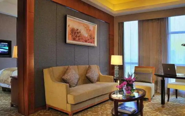 Howard Johnson Plaza Waigaoqiao Shanghai