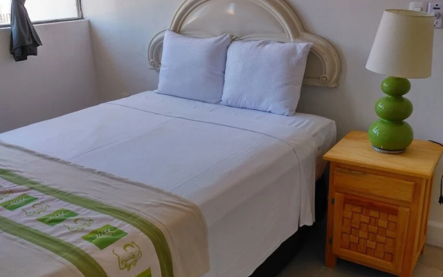Tropicus 24 Suite Room With Balcony