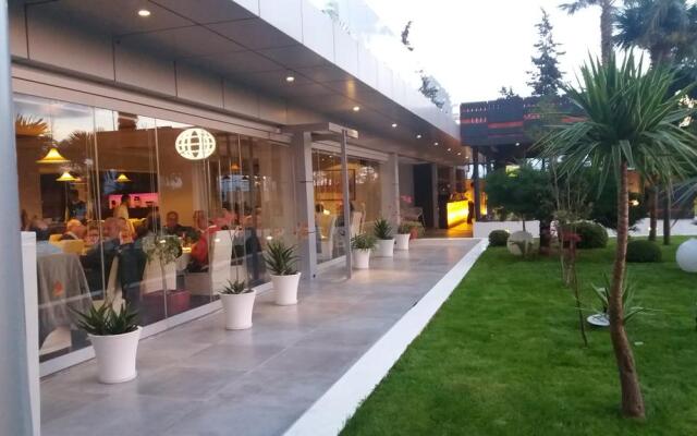 Hotel Vlora International вид на фасад