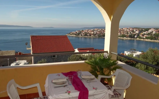 Stunning sea View Apartment With Swimming Pool and Jacuzzi a6