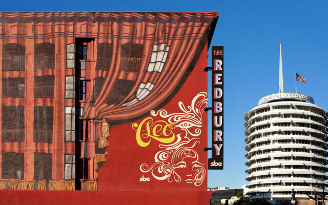 Отель The Redbury @ Hollywood and Vine вид на фасад