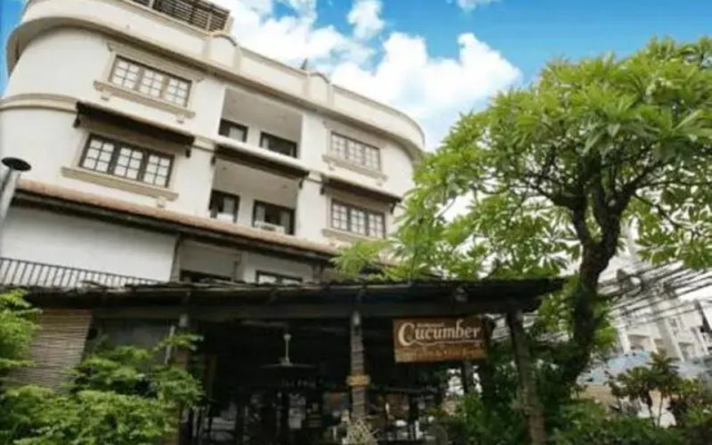 Cucumber Inn Suites