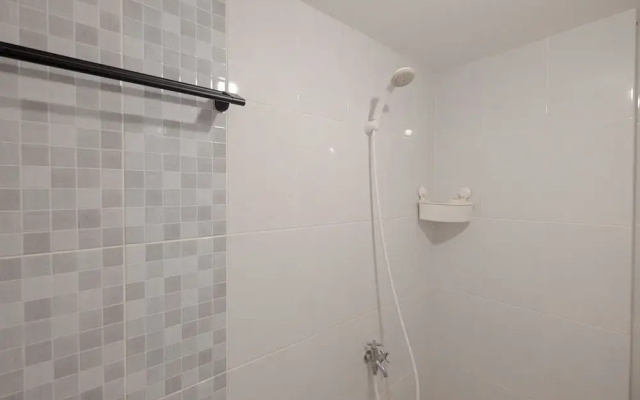 Lovely And Comfy 2Br Apartment Tokyo Riverside Pik 2
