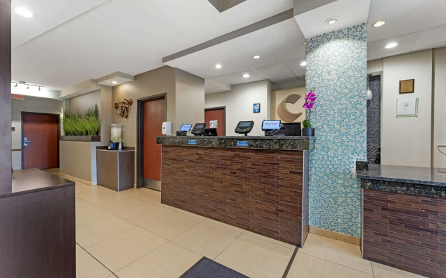 Comfort Suites Monaca