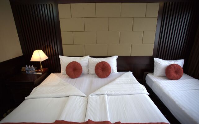 Отель Halong Majestic Legend Cruise комната для гостей