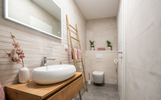 Luxury Villa Carlin With Heated Pool