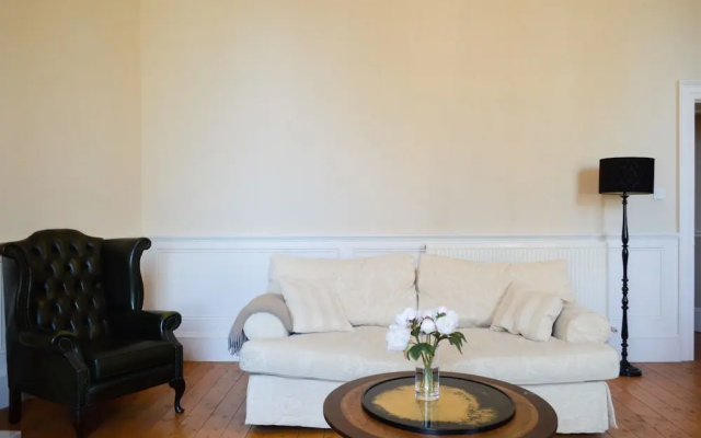 2 Bedroom Flat in Central Edinburgh