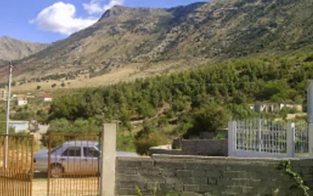 Guest house Tragjas