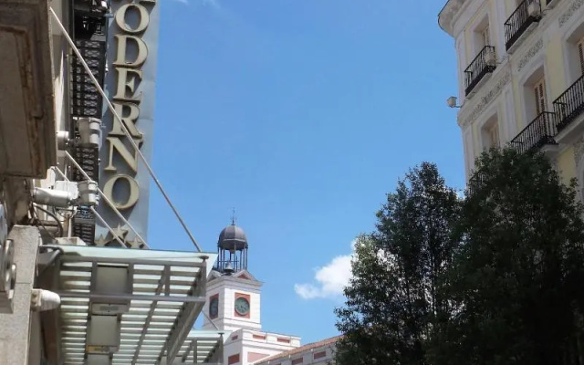 Hotel Moderno Puerta del Sol