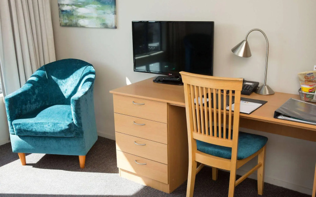 Airport Motor Lodge
