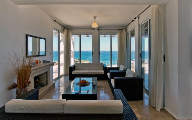 Villa Ocean View by Amy Villas