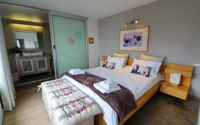 Lind End Guest Farm