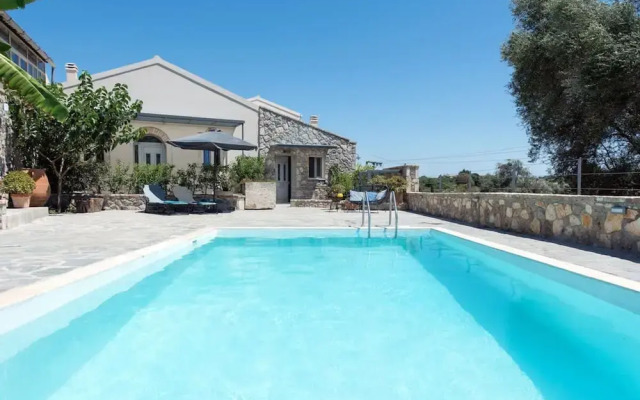 Iliopetra House 1 - Corfu Poolside Retreat