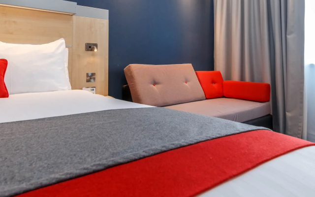Holiday Inn Express Walsall M6J10 by IHG
