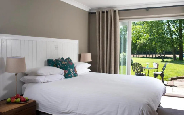 Crouchers Country Hotel - Hotel