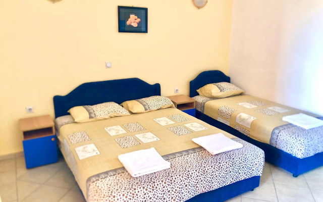 Delfini Apartments