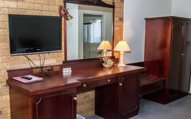 Narrandera Club Motor Inn