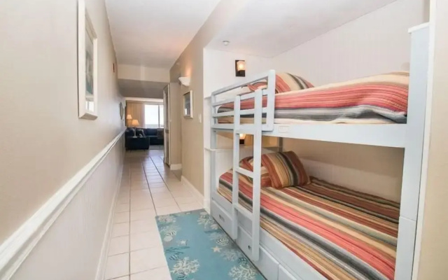 Pelican Beach 1504 1 Bedroom Condo by Pelican Beach Management