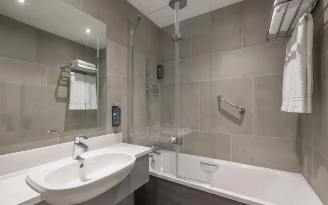 Maldron Hotel Belfast International Airport